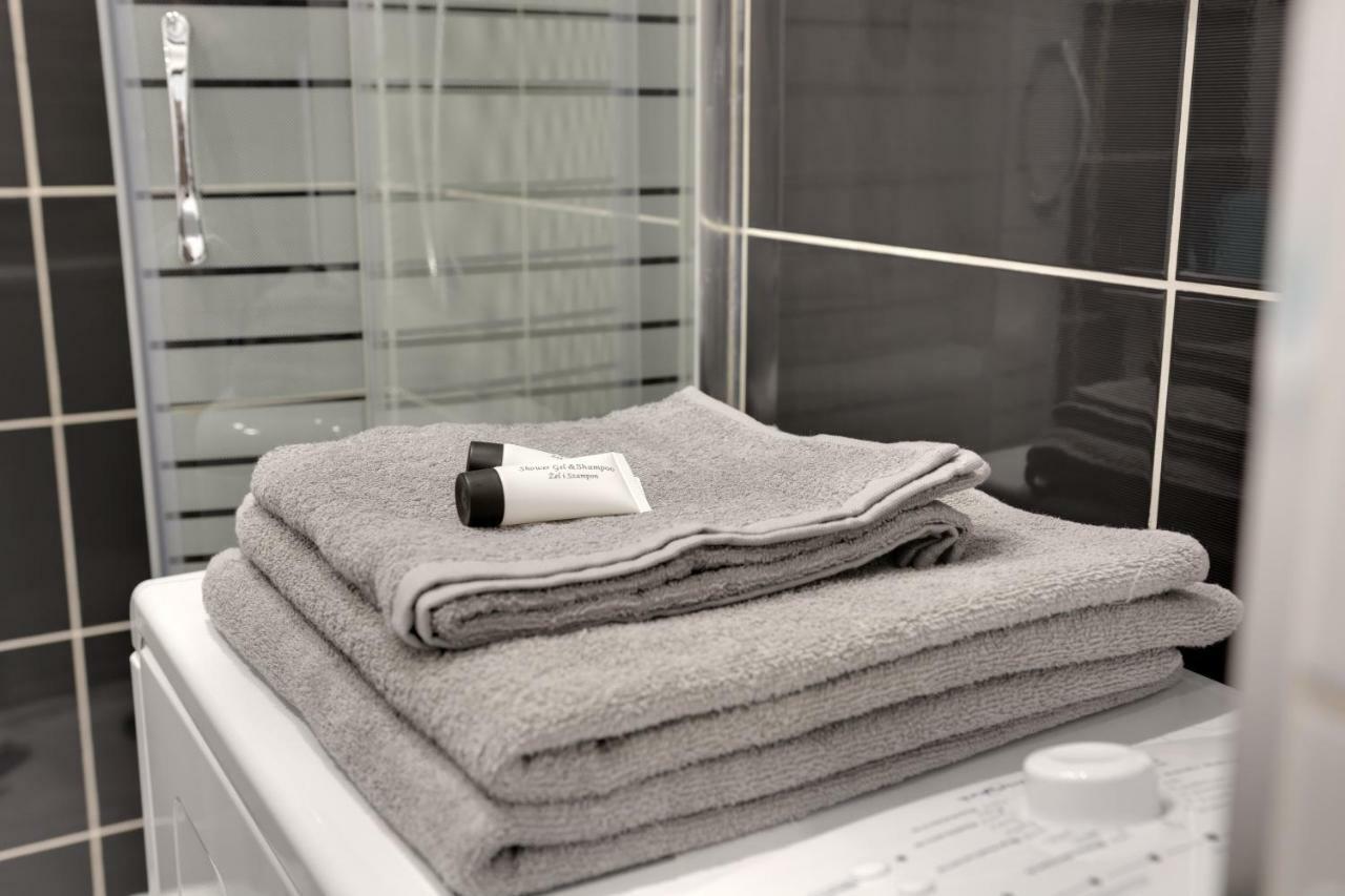 Kato Apartamenty Moniuszki คาโตวีตเซ ภายนอก รูปภาพ